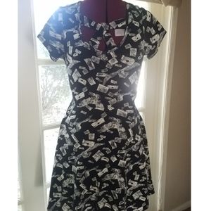 Hot Topic Harry Potter Hogwarts Letter Dress